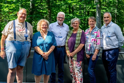 Von links: Christian Specht, Ivonne Kanter, Ludger Gröting, Simone Dreblow,  Elke Breitenbach, Adem Seyfi (Foto: Dennis Lenz)