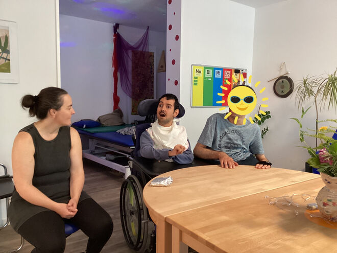 Gruppe 9: LeBiKo-Projekt 24-25 Abschluss gemeinsam singen.