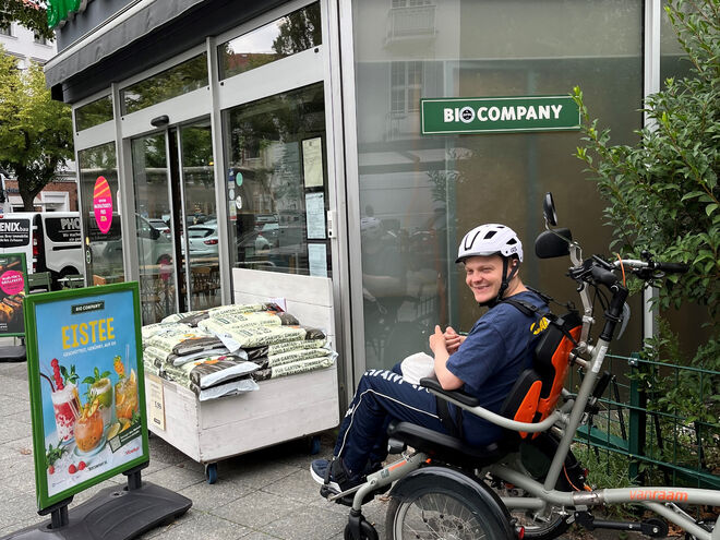 Gruppe 7: Einkaufstour im Kiez mit dem E-Bike.